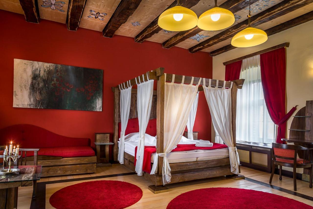 Castle Hotel Daniel Baraolt Esterno foto
