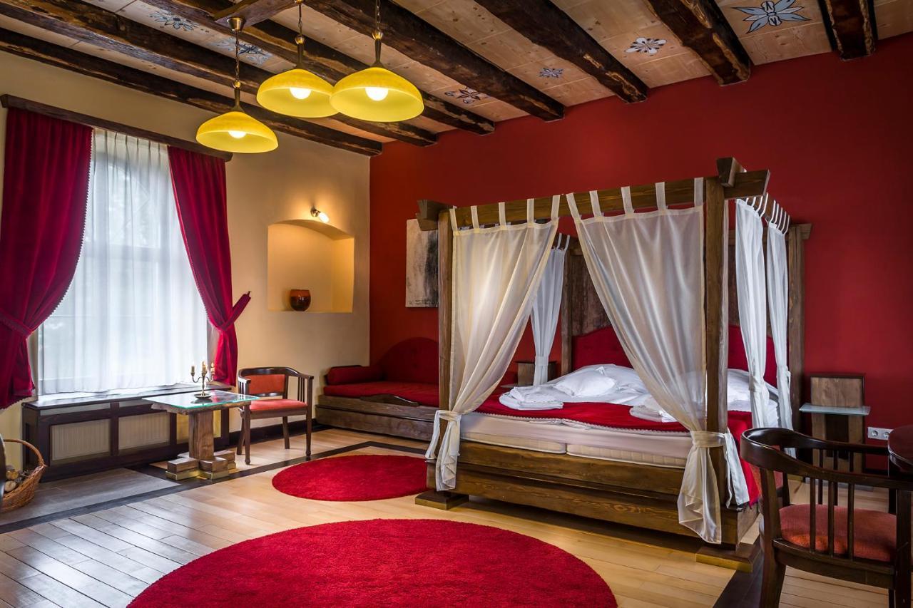 Castle Hotel Daniel Baraolt Esterno foto