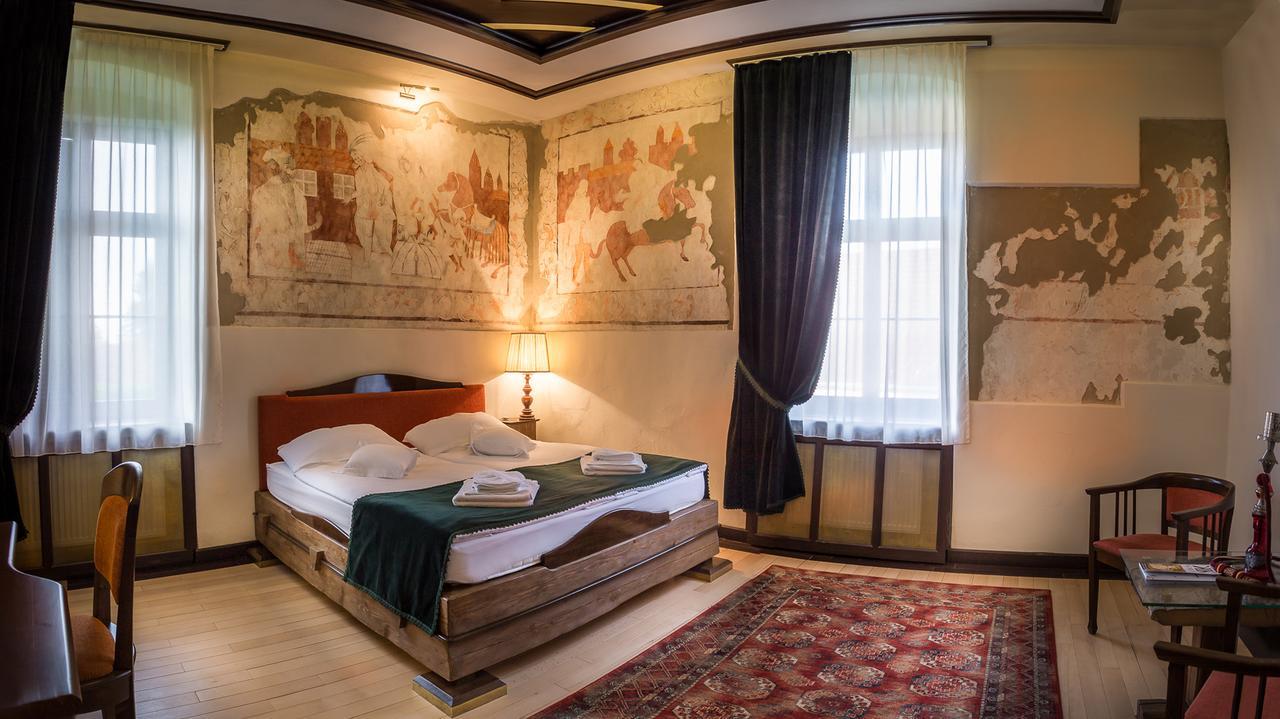 Castle Hotel Daniel Baraolt Esterno foto