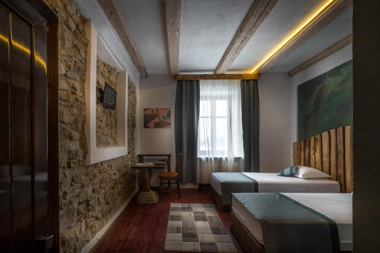 Castle Hotel Daniel Baraolt Esterno foto